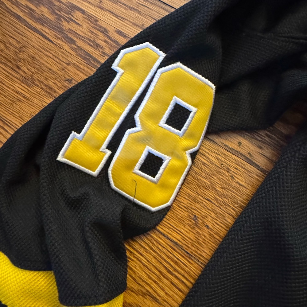#541 HAPPY GILMORE BOSTON Black and Yellow Hockey Jersey - Picture 6 of 12